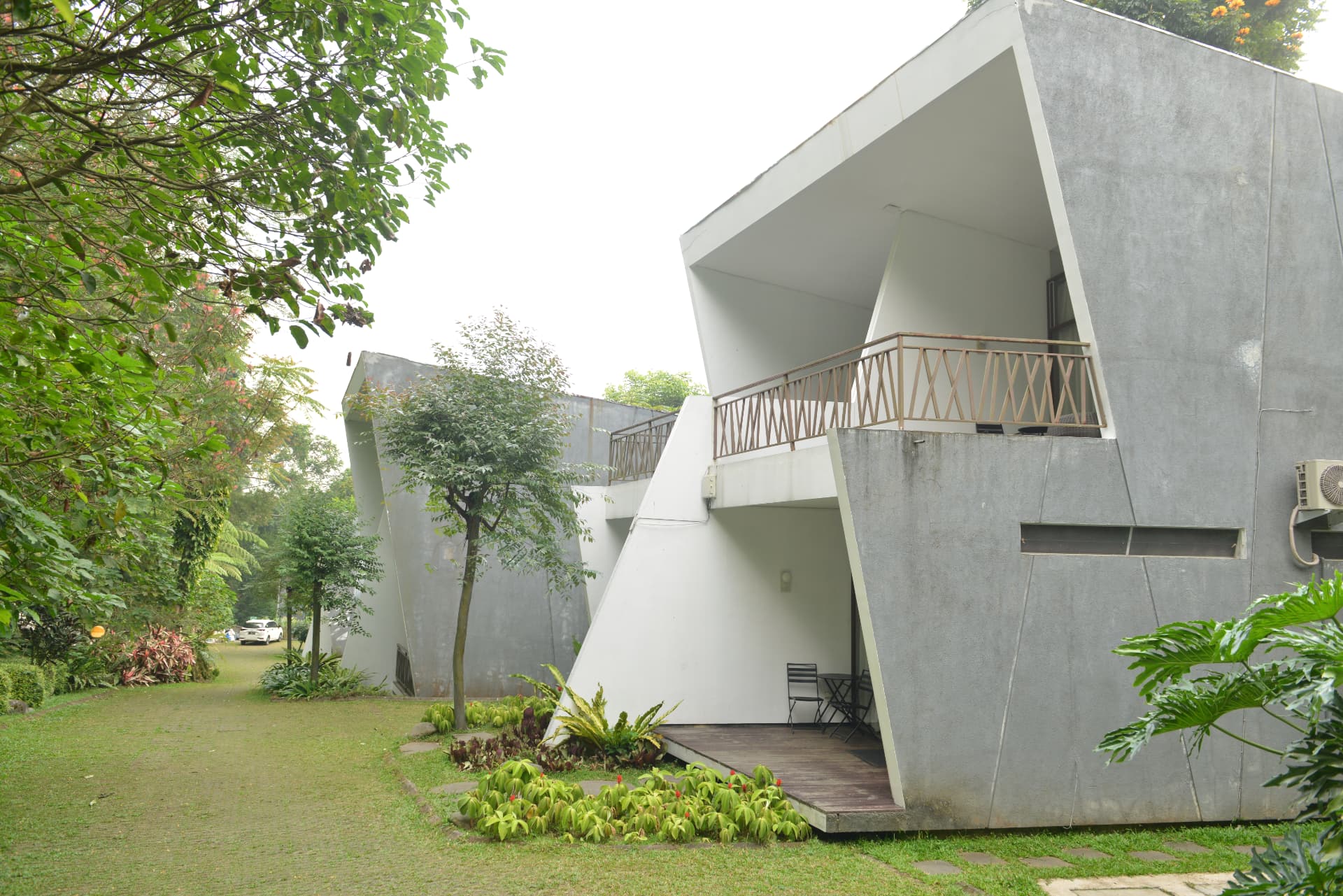 Lawangwangi gallery 3-2